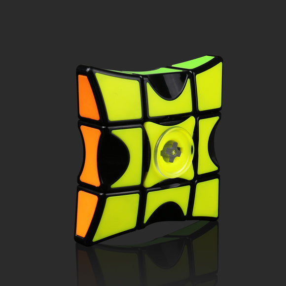 Rotating Fingertip Gyro Rubik's Cube, 5.8cm Finger Decompression Toy