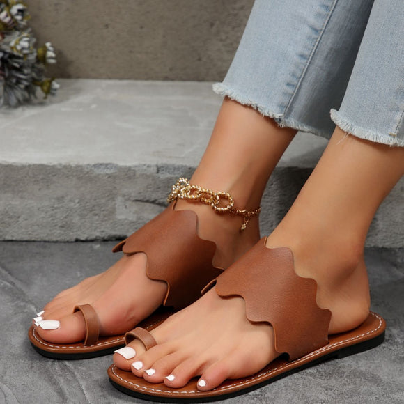 Retro Style Flat Toe Ring Slippers for Women